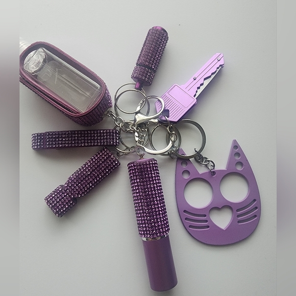 🔥7-PIECE WOMEN KEYCHAIN FOR TRAVELING🔥 - Picture 5 of 6